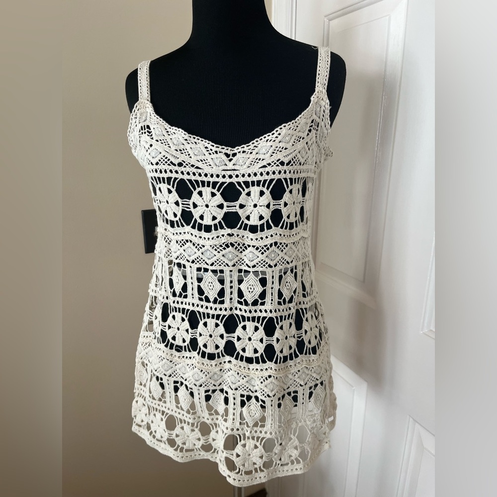 Women’s Lacy looking sleeveless top cream colored Miss Kelly 1999 brand S